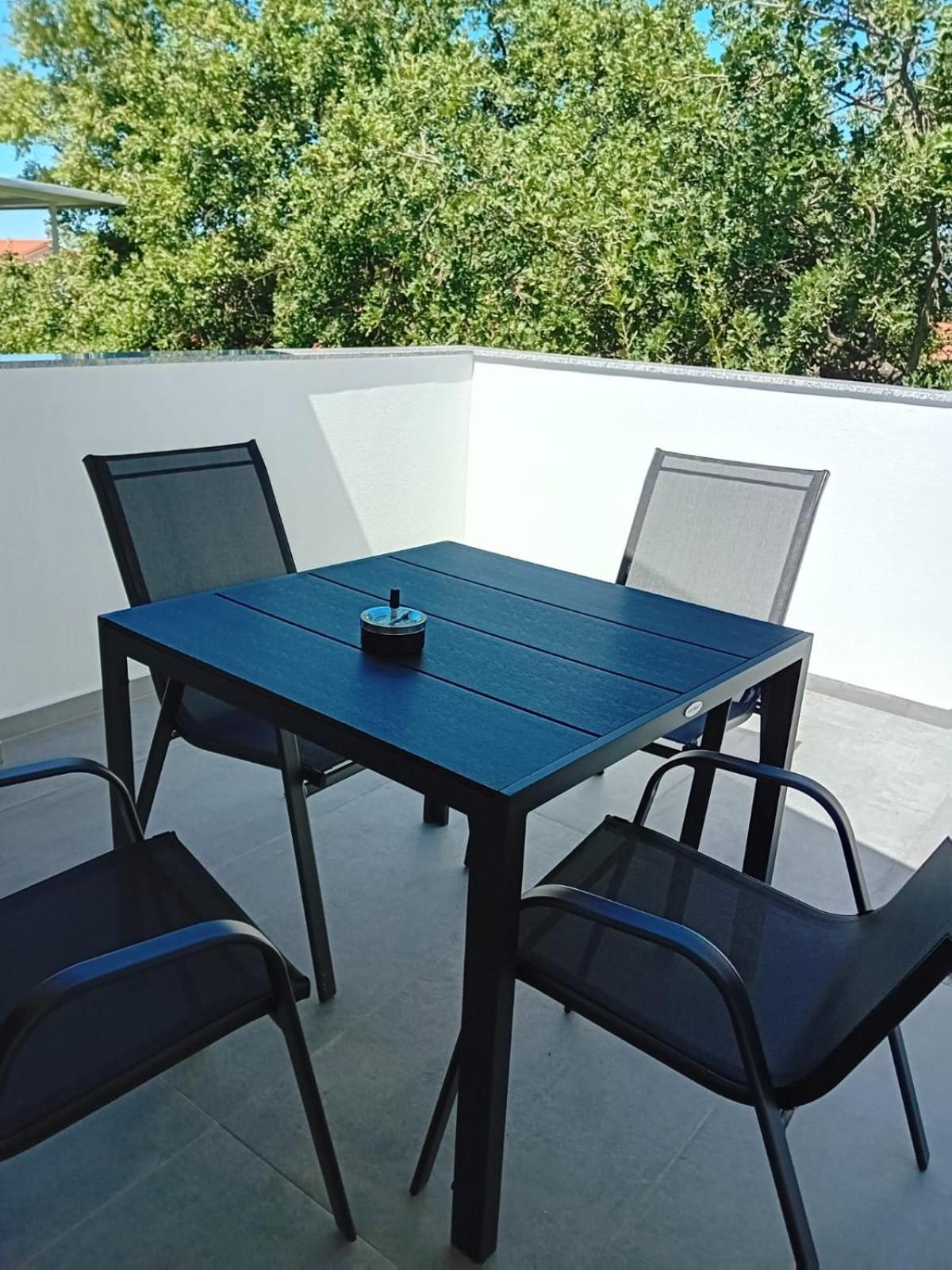 Apartment Mrkic Biograd Na Moru Luaran gambar