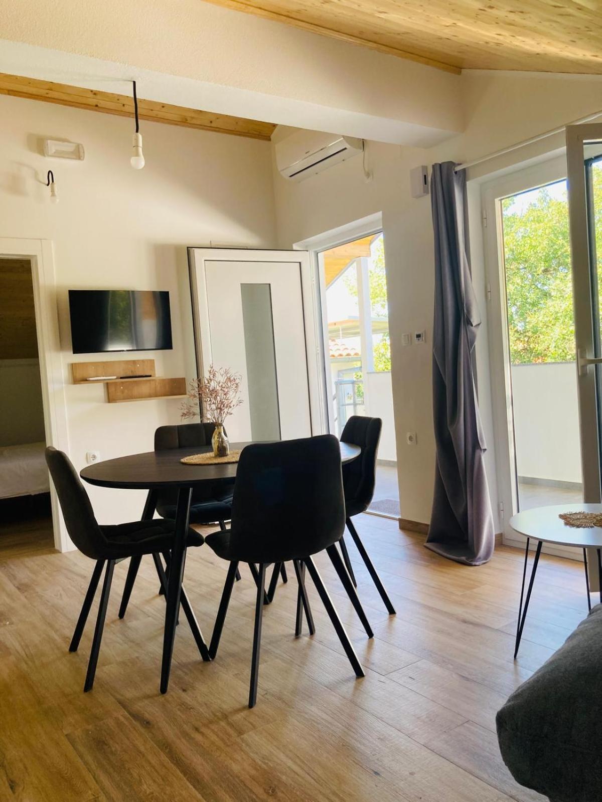 Apartment Mrkic Biograd Na Moru Luaran gambar